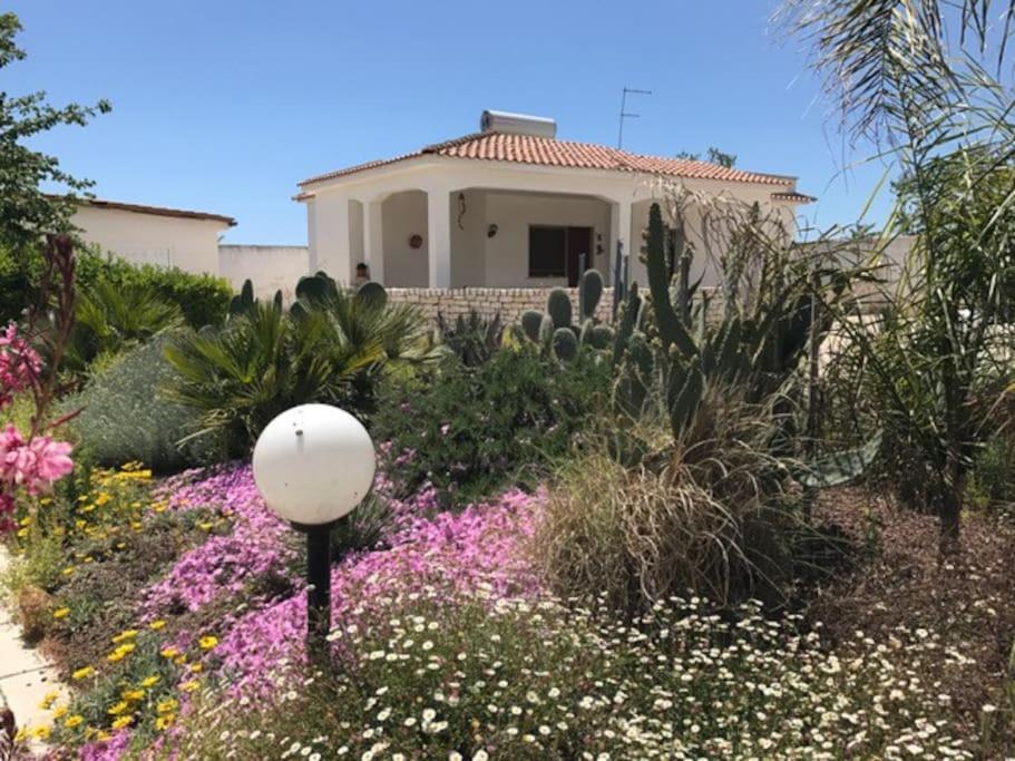 Villa Eugenia In Campomarino Di Maruggio, Puglia - Casa Vacanze Extérieur photo